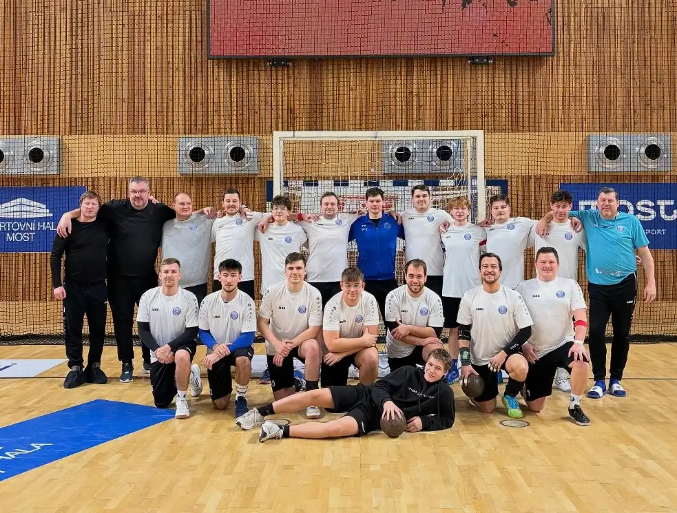 Muži postupují do semifinále ČP !!